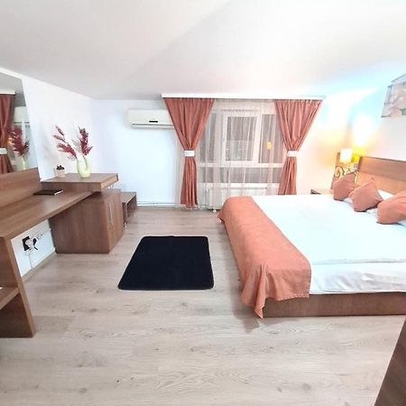 Bed and Breakfast Garsoniera Privata Бухарест Экстерьер фото
