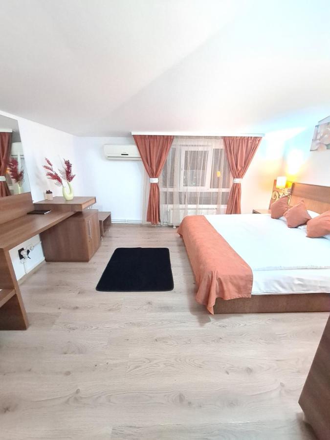 Bed and Breakfast Garsoniera Privata Бухарест Экстерьер фото