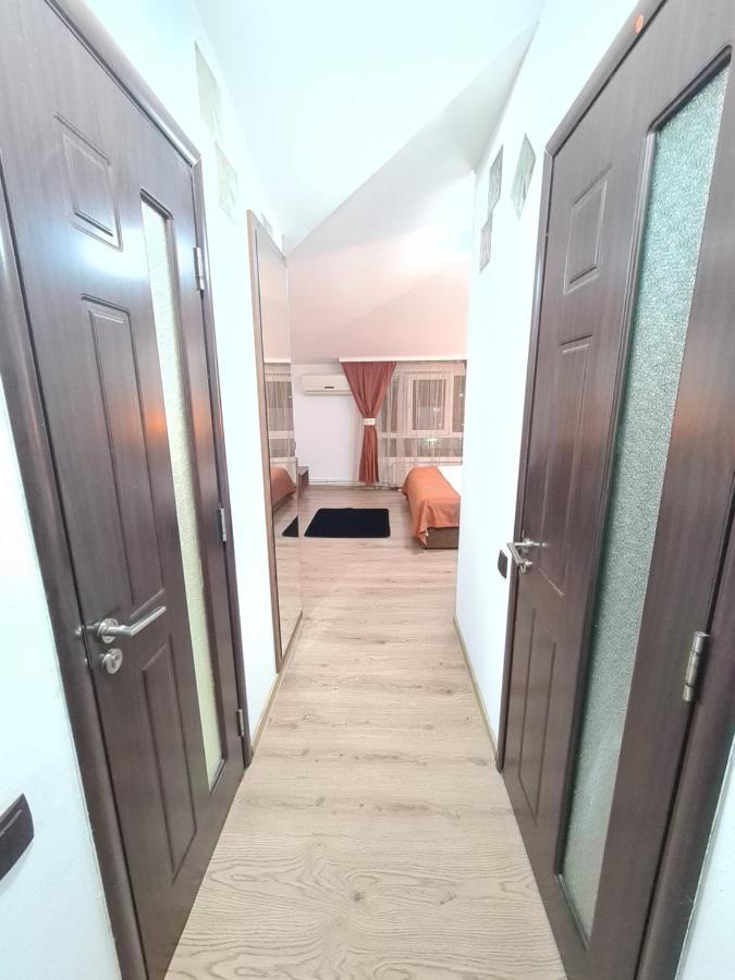 Bed and Breakfast Garsoniera Privata Бухарест Экстерьер фото